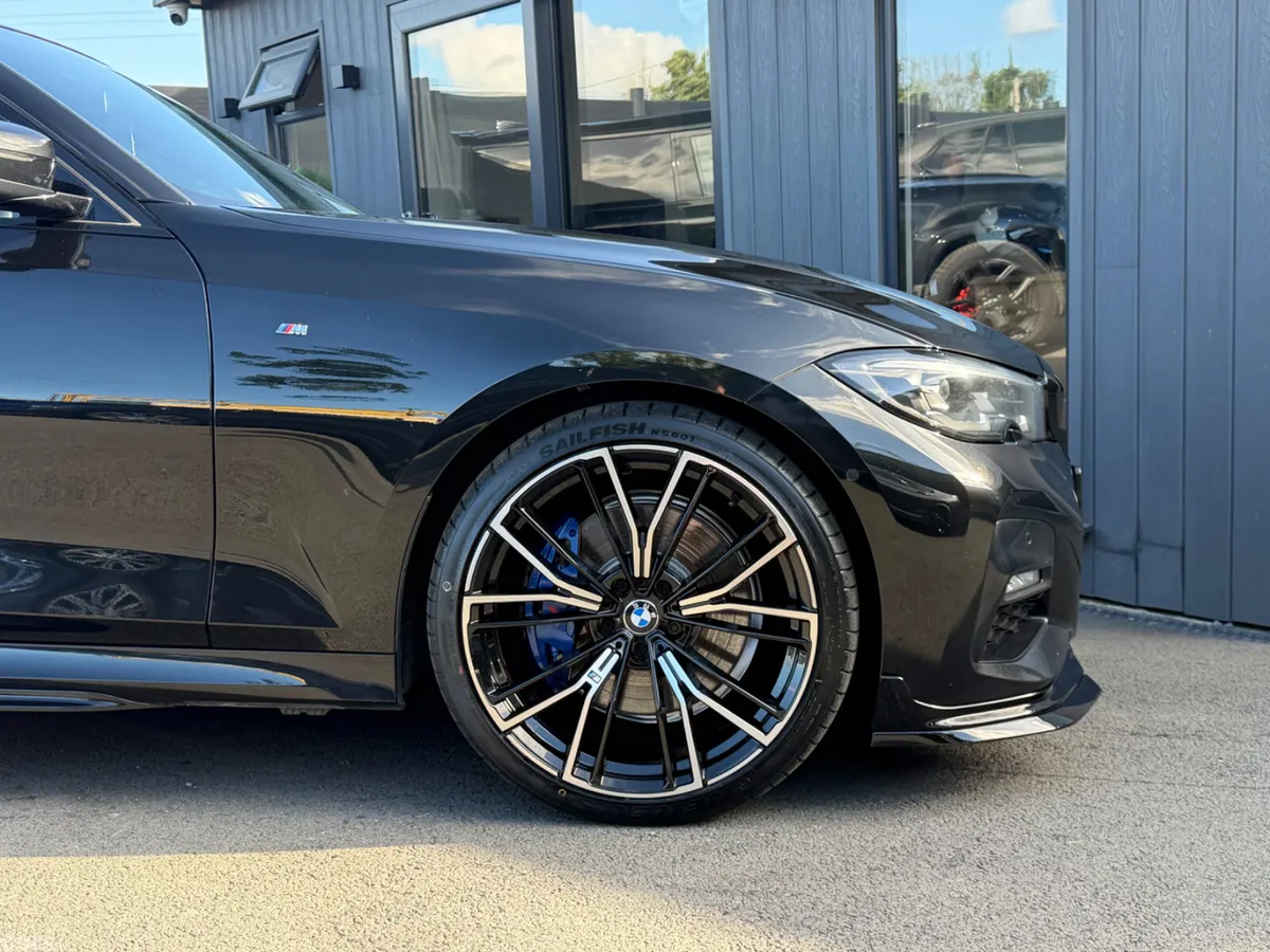 BMW 3-Series Saloon, Petrol Hybrid, 2021, Black