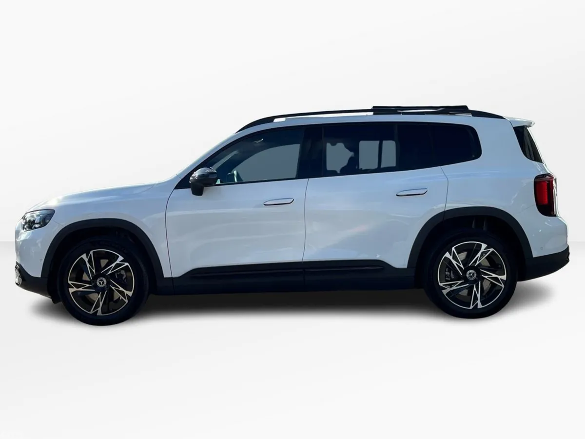Mercedes-Benz GLB SUV, Electric, 2026, White