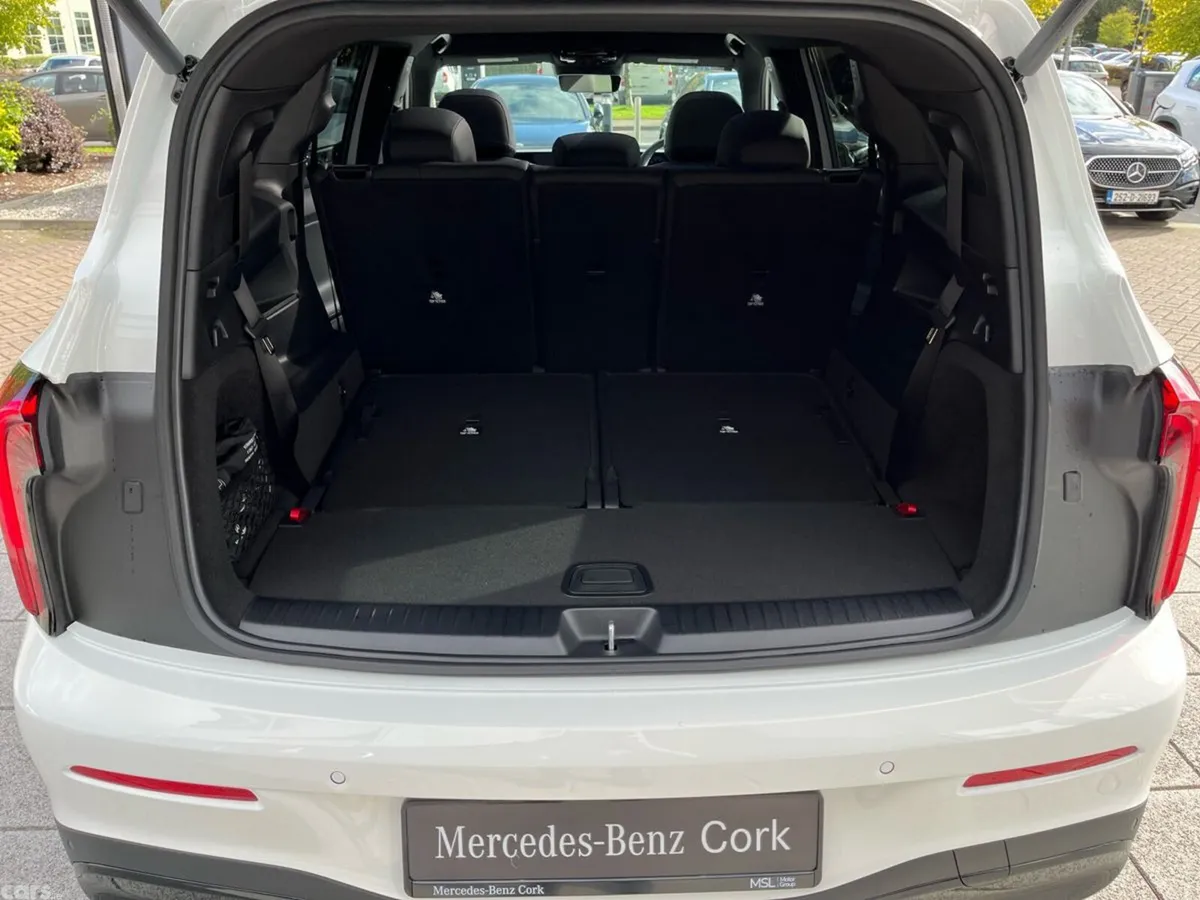 Mercedes-Benz GLB SUV, Electric, 2026, White