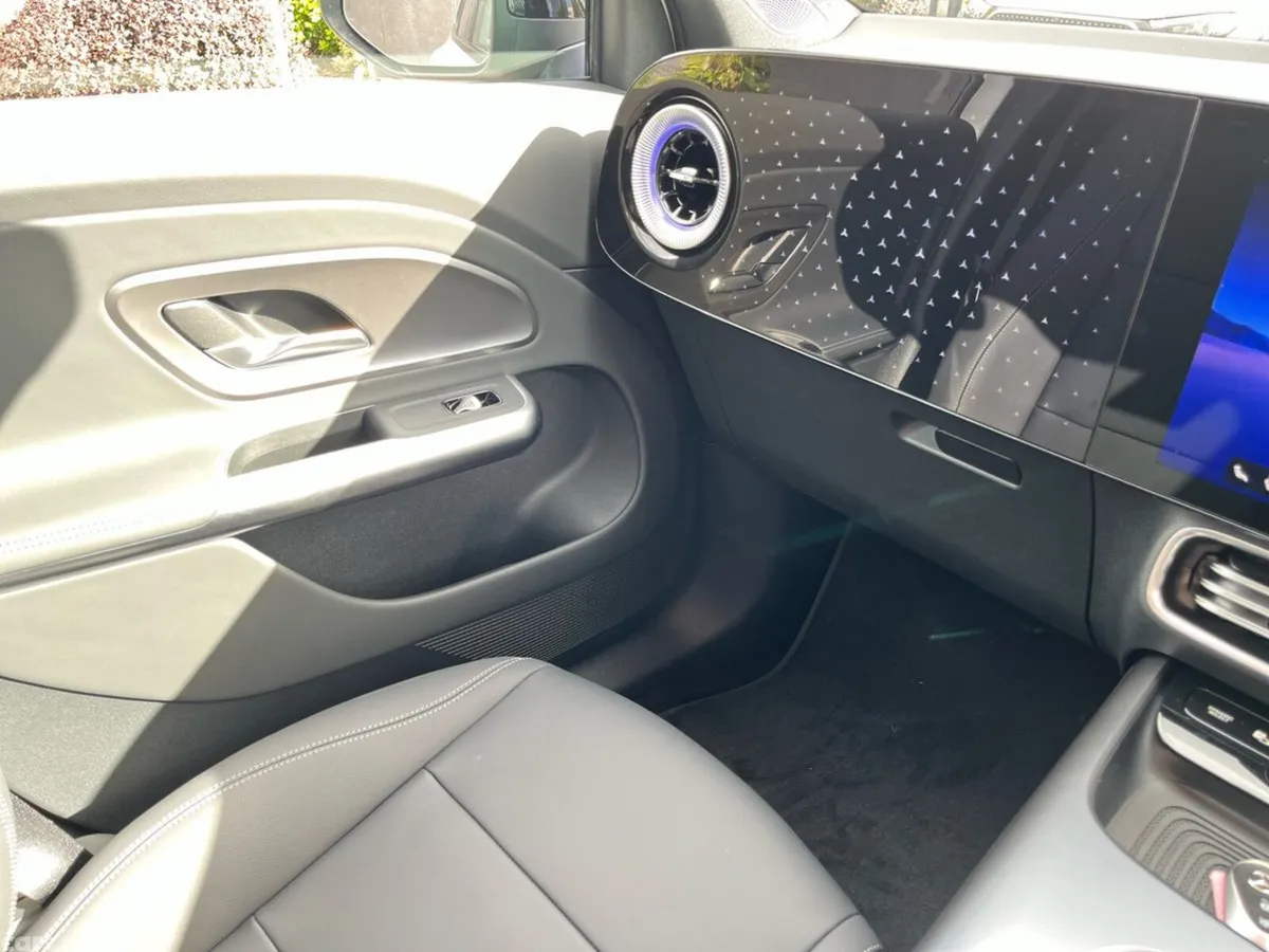 Mercedes-Benz GLB SUV, Electric, 2026, White