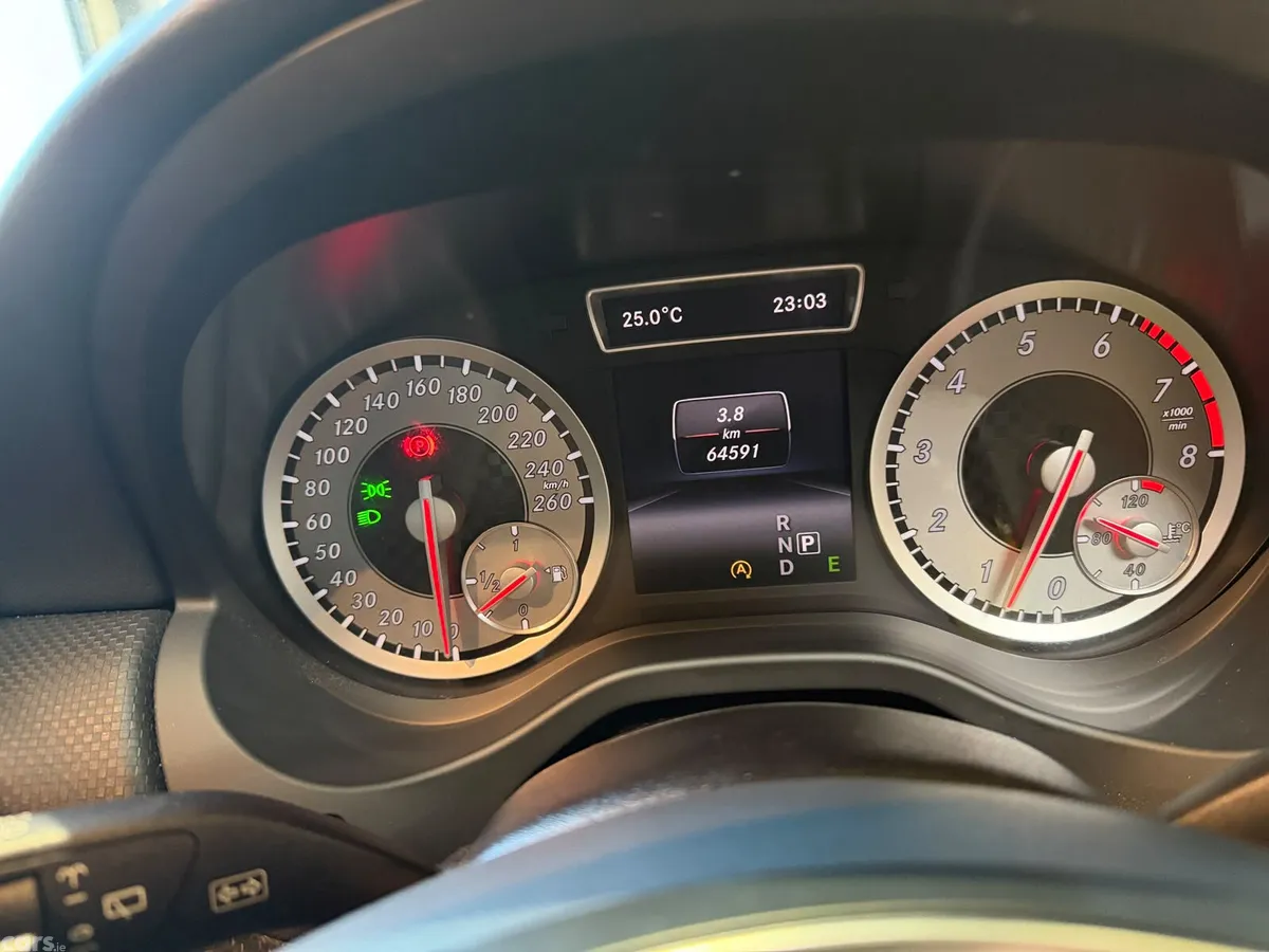 Mercedes-Benz A-Class Hatchback, Petrol, 2015, White