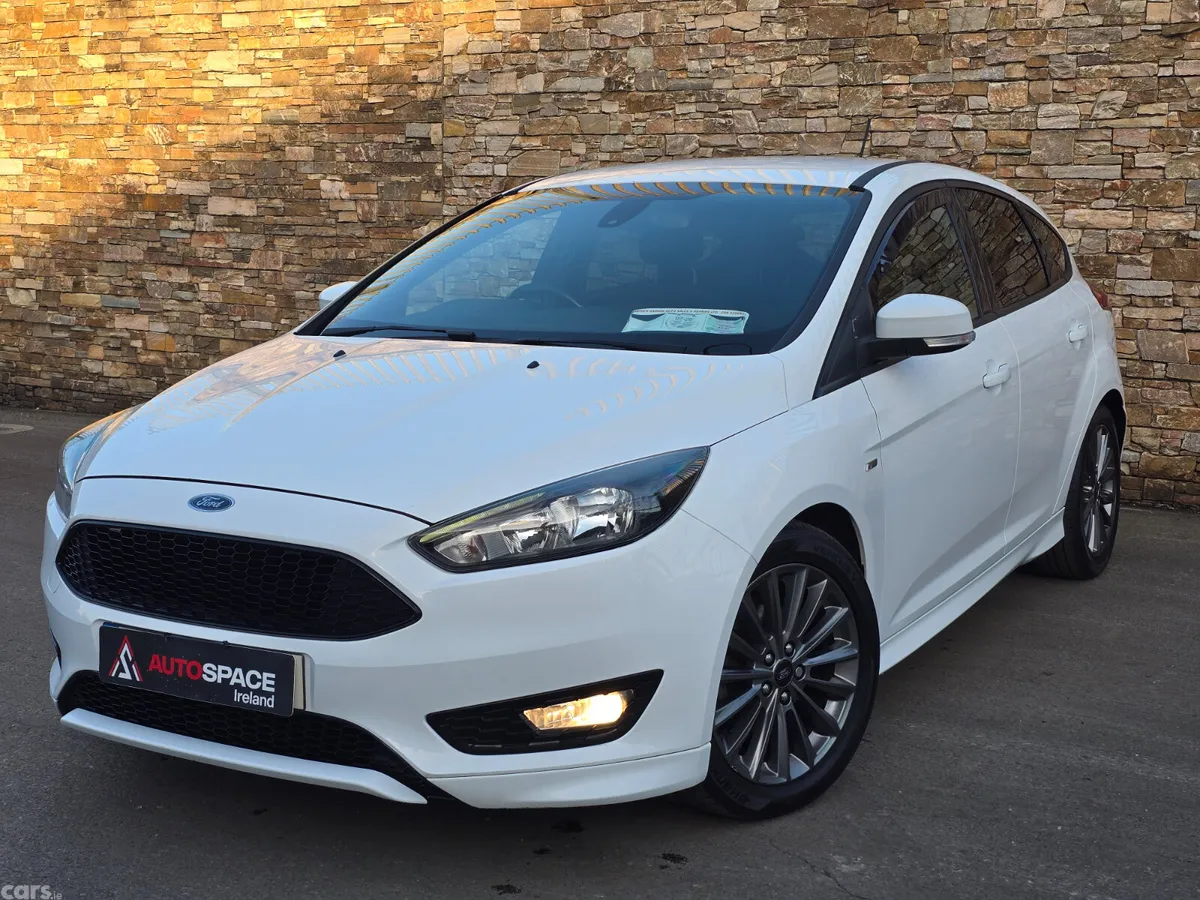 Ford Focus Hatchback, Diesel, 2017, White