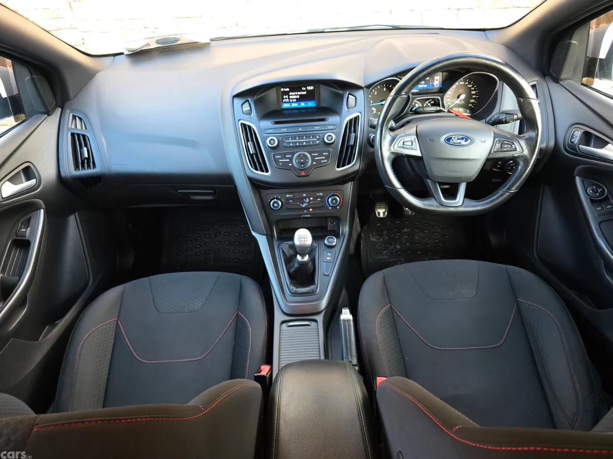 Ford Focus Hatchback, Diesel, 2017, White