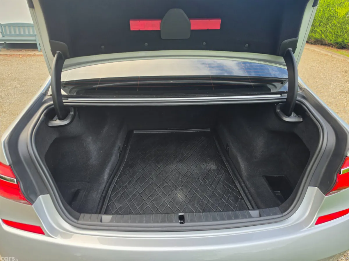 BMW 7-Series Saloon, Diesel, 2016, Silver