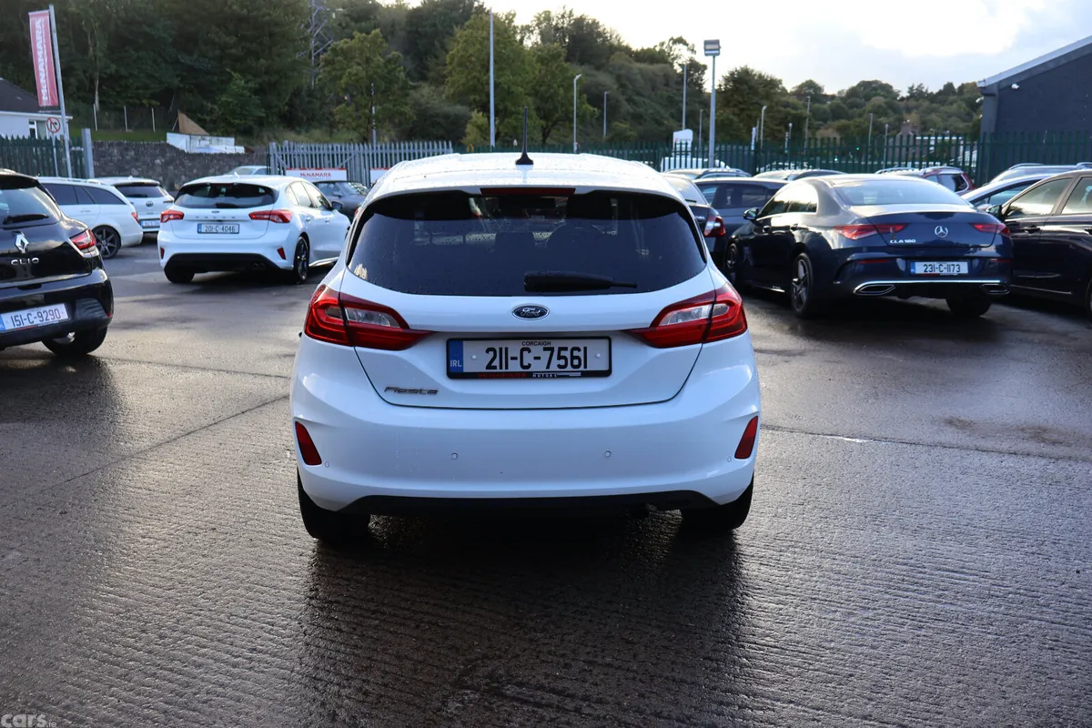 Ford Fiesta Hatchback, Petrol, 2021, White