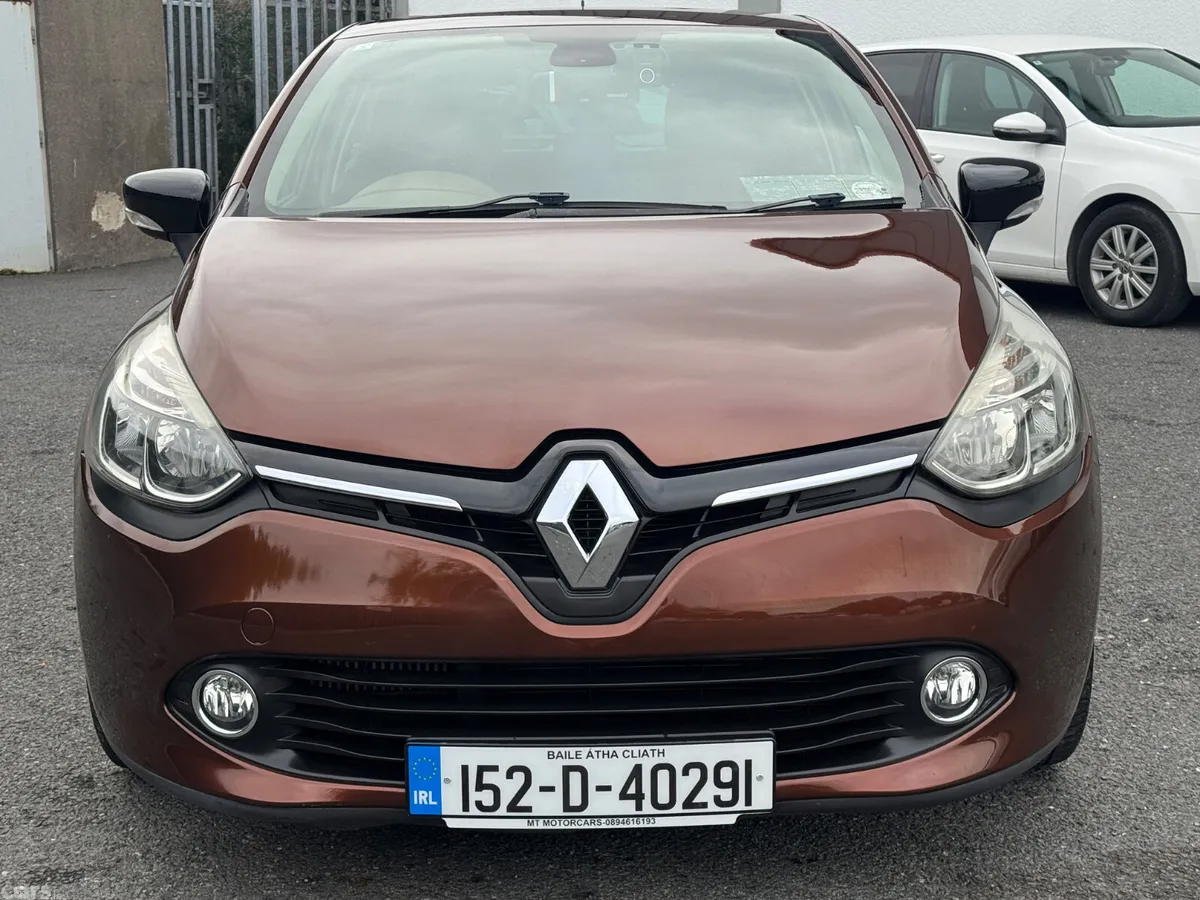 Renault Clio Hatchback, Petrol, 2015, Brown