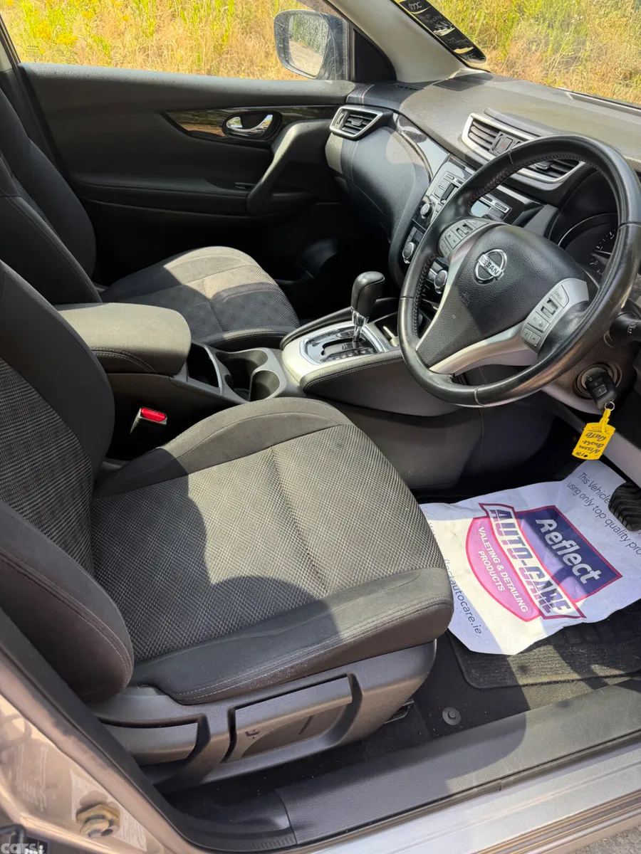 Nissan Qashqai SUV, Petrol, 2017, Grey