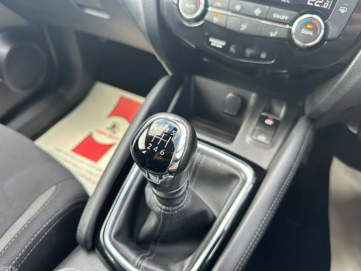 Nissan Qashqai SUV, Diesel, 2019, White