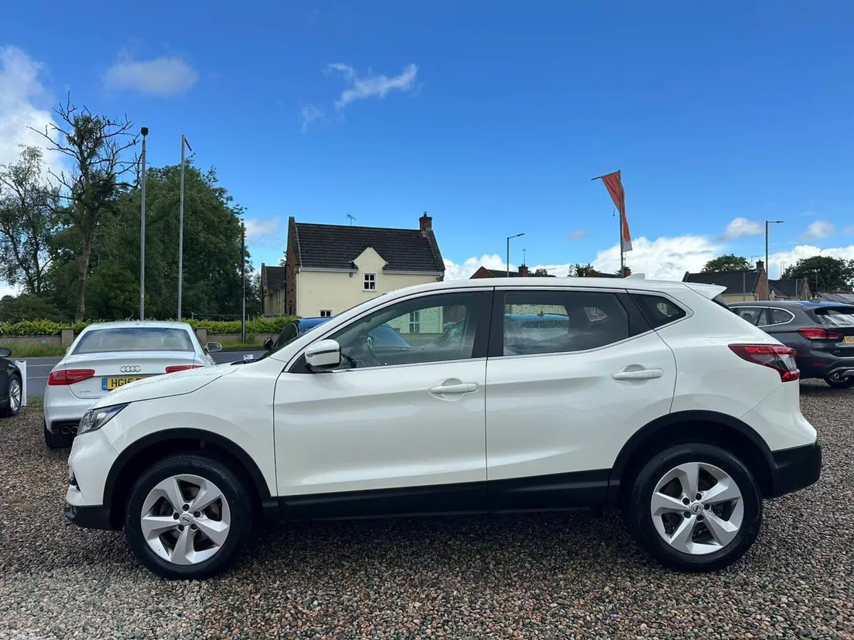 Nissan Qashqai SUV, Diesel, 2019, White