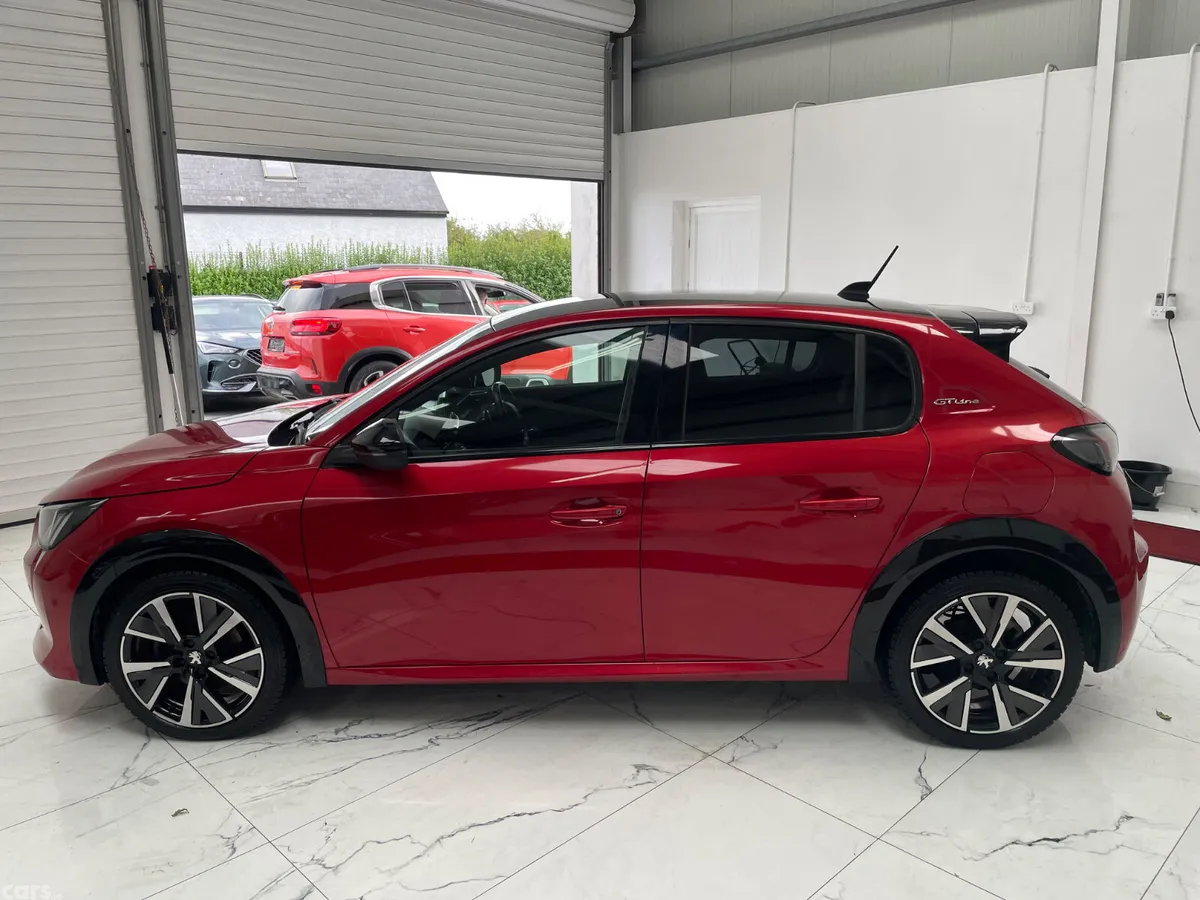 Peugeot 208 Hatchback, Petrol, 2021, Red
