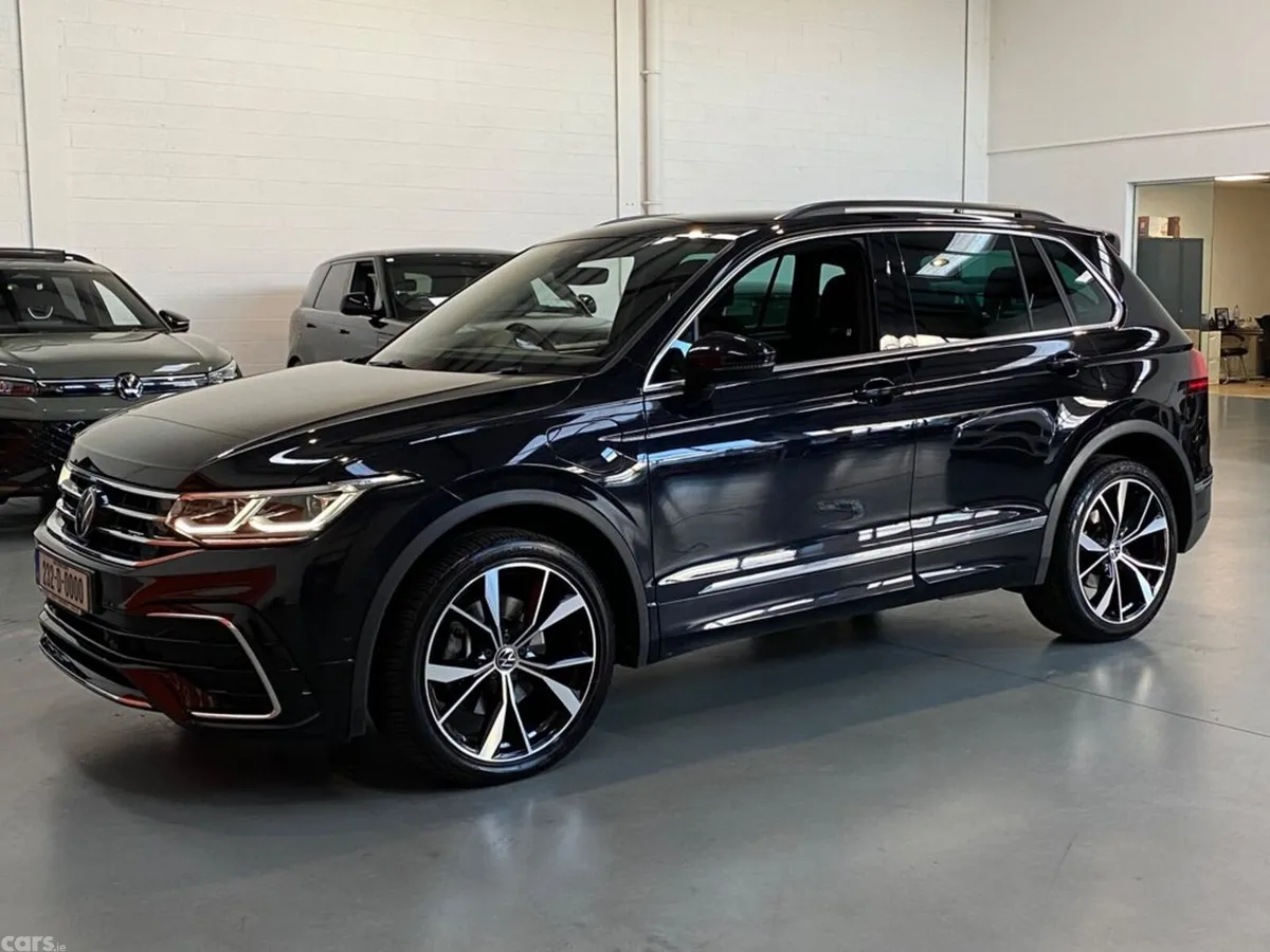 Volkswagen Tiguan Estate, Petrol Hybrid, 2023, Black