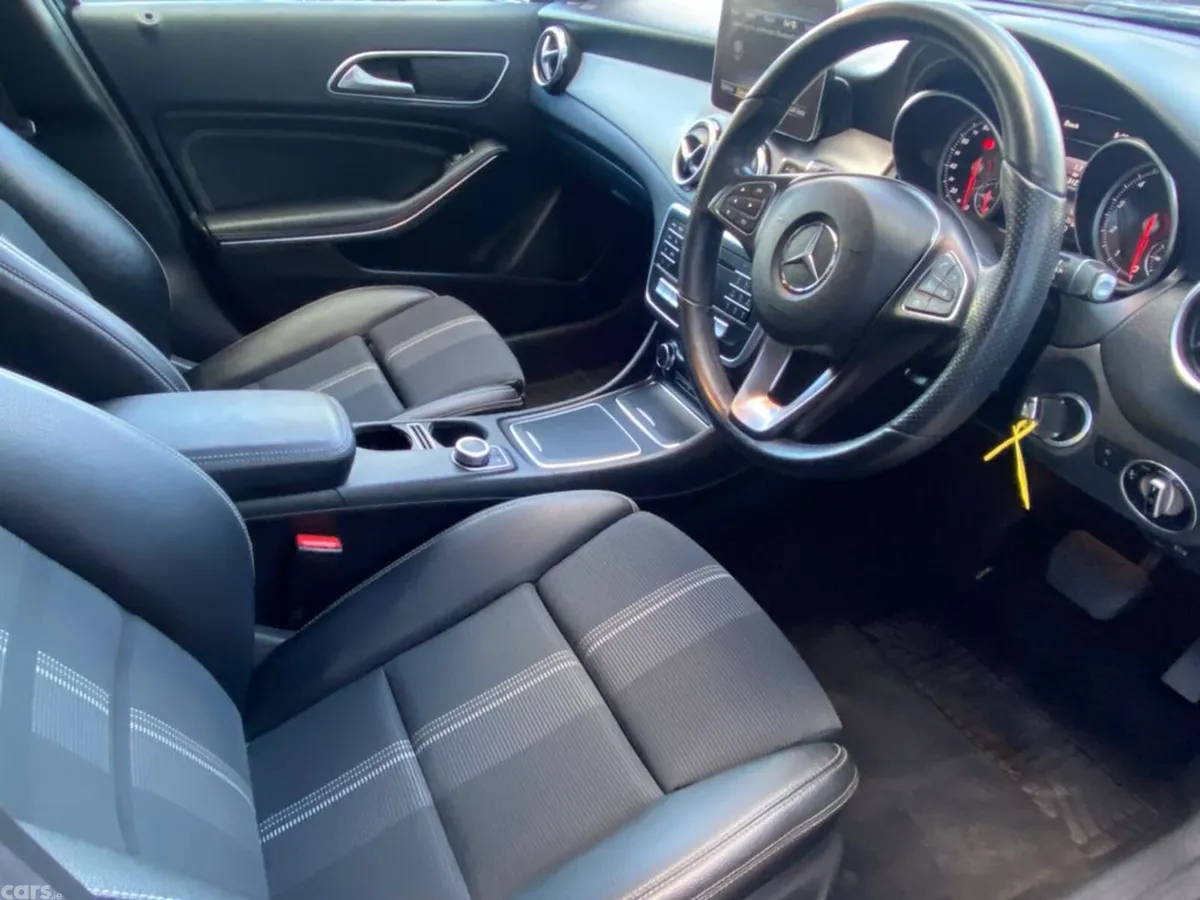 Mercedes-Benz GLA Estate, Petrol, 2020, Black