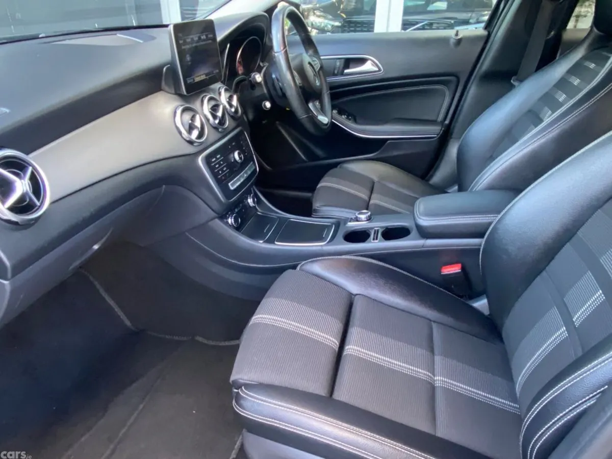 Mercedes-Benz GLA Estate, Petrol, 2020, Black