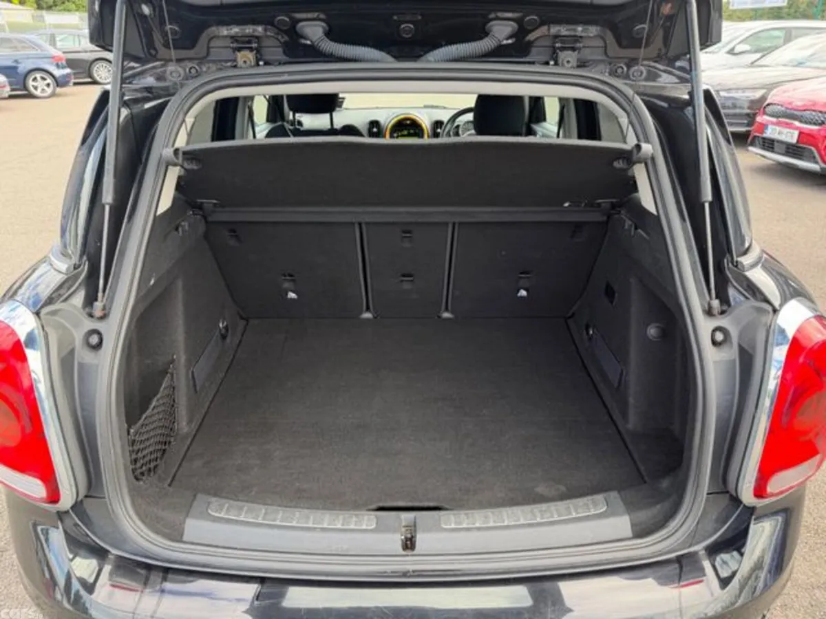 Mini Cooper Hatchback, Petrol Plug-in Hybrid, 2017, Black