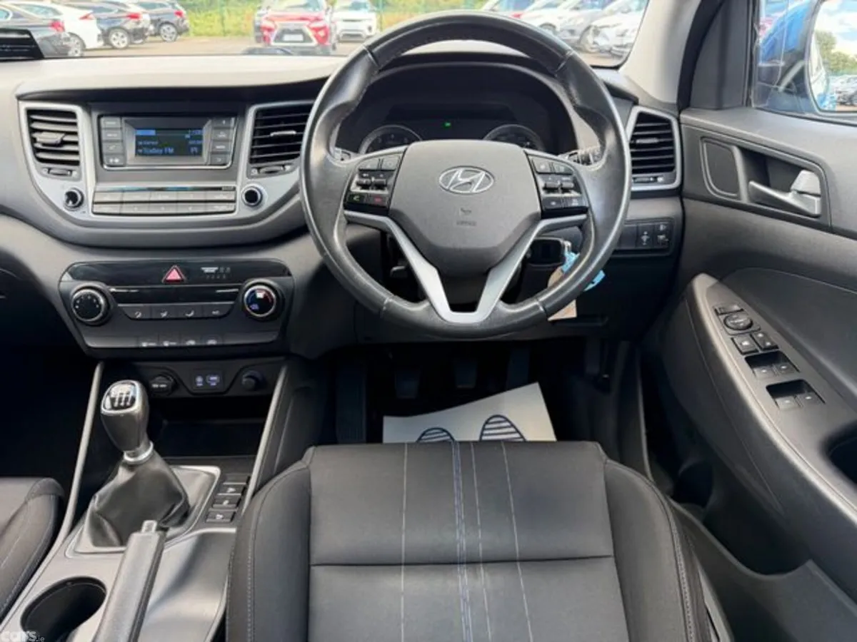 Hyundai Tucson MPV, Petrol, 2016, Blue