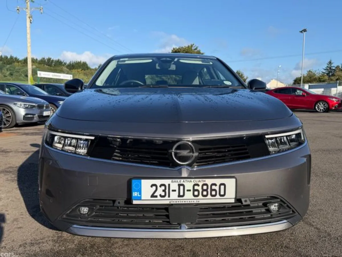 Opel Astra Hatchback, Diesel, 2023, Grey