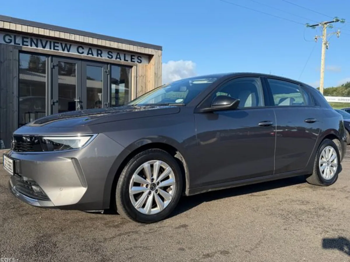 Opel Astra Hatchback, Diesel, 2023, Grey