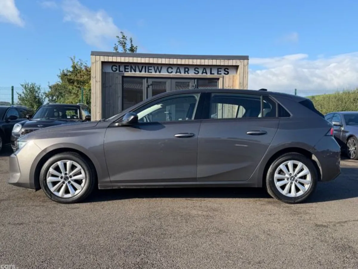 Opel Astra Hatchback, Diesel, 2023, Grey