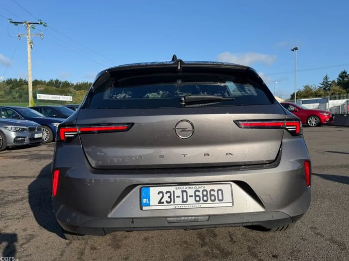 Opel Astra Hatchback, Diesel, 2023, Grey