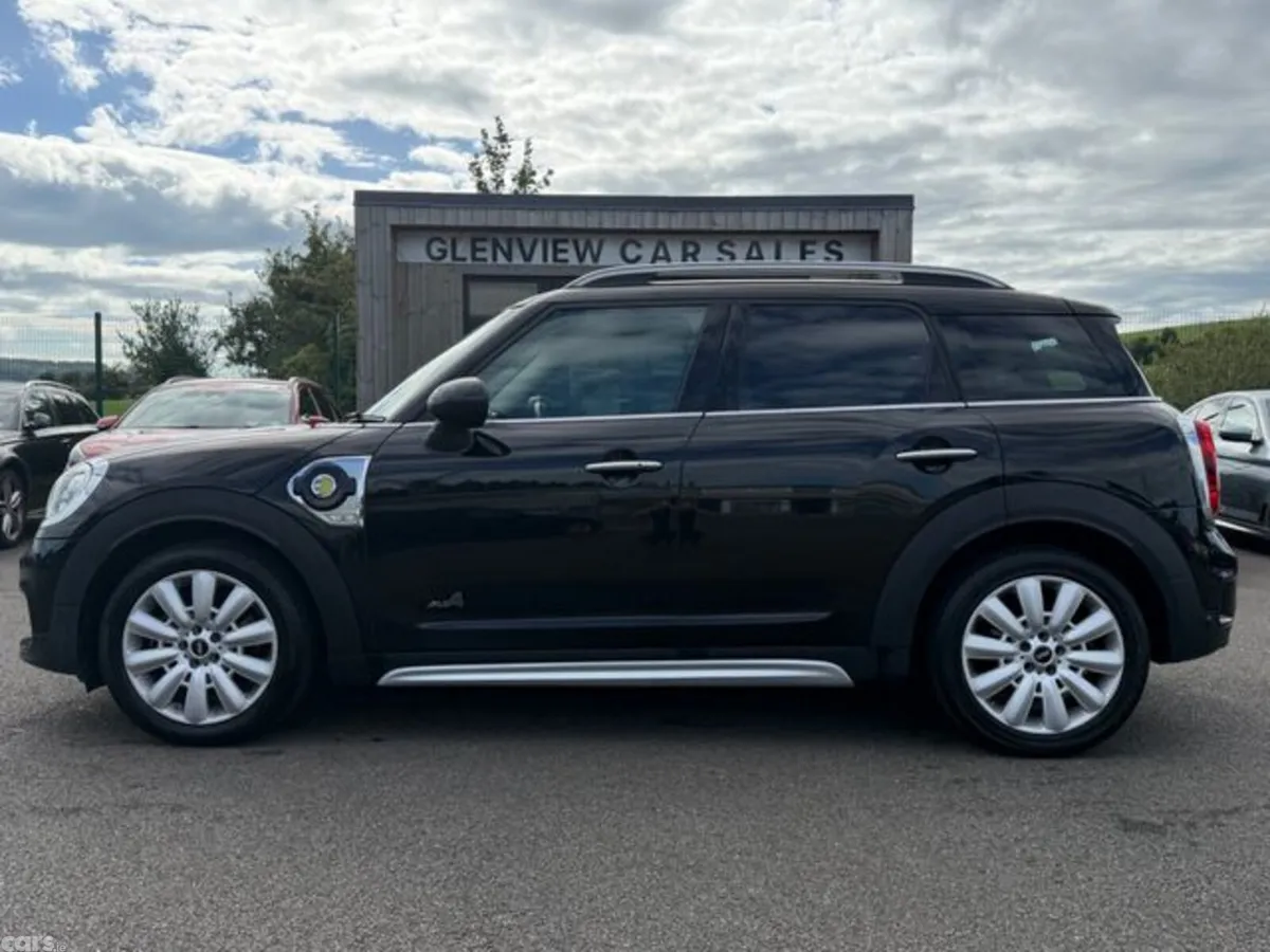 Mini Cooper Hatchback, Petrol Plug-in Hybrid, 2017, Black