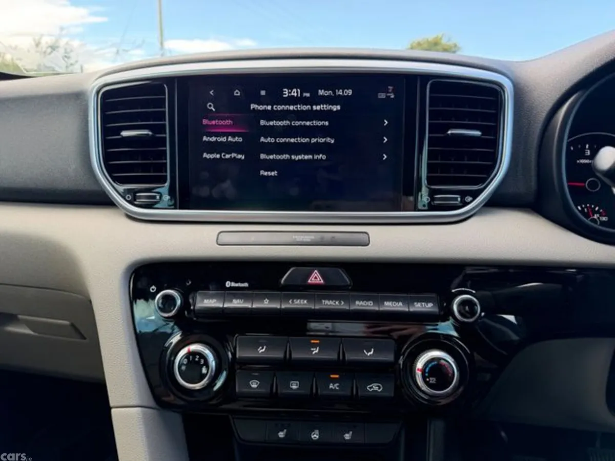 Kia Sportage MPV, Diesel Hybrid, 2021, Black