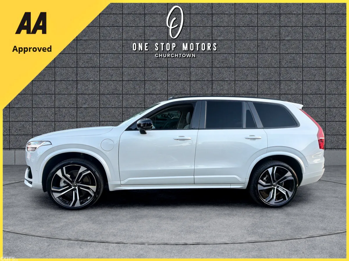 Volvo XC90 SUV, Petrol Plug-in Hybrid, 2024, White