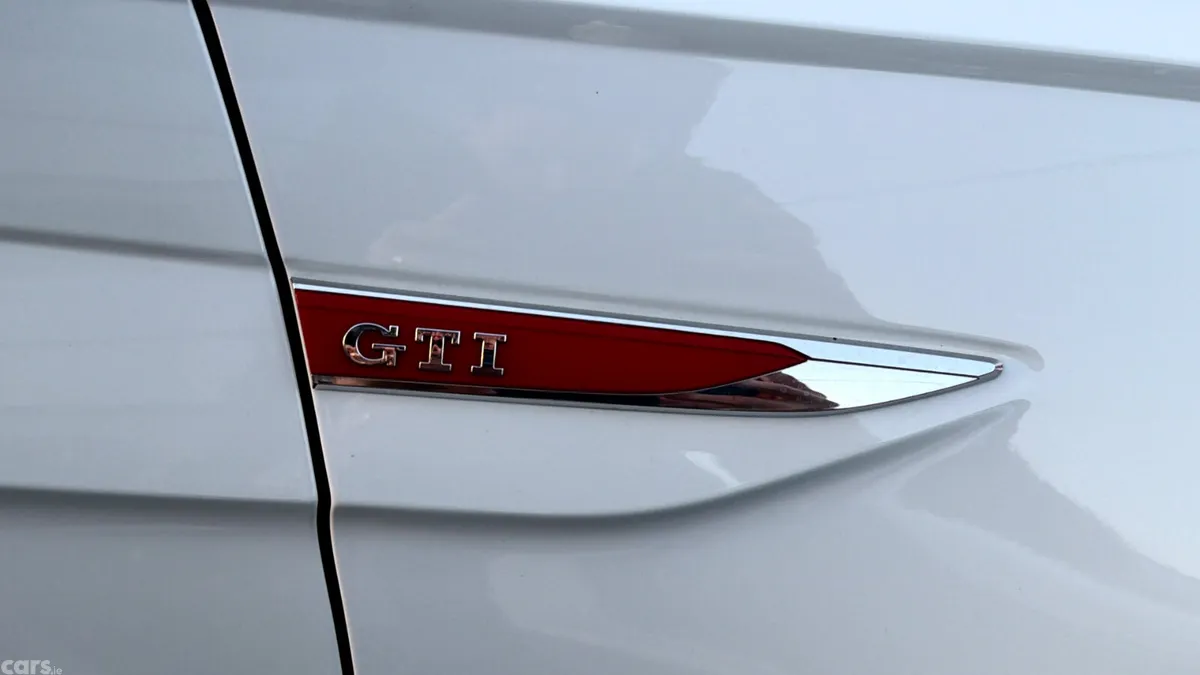 Volkswagen Polo Hatchback, Petrol, 2019, White
