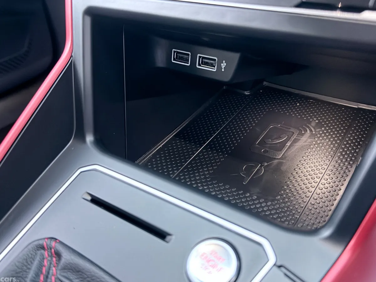 Volkswagen Polo Hatchback, Petrol, 2019, White