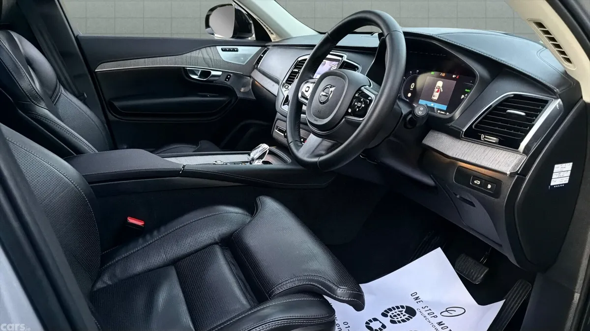 Volvo XC90 SUV, Petrol Plug-in Hybrid, 2023, Silver