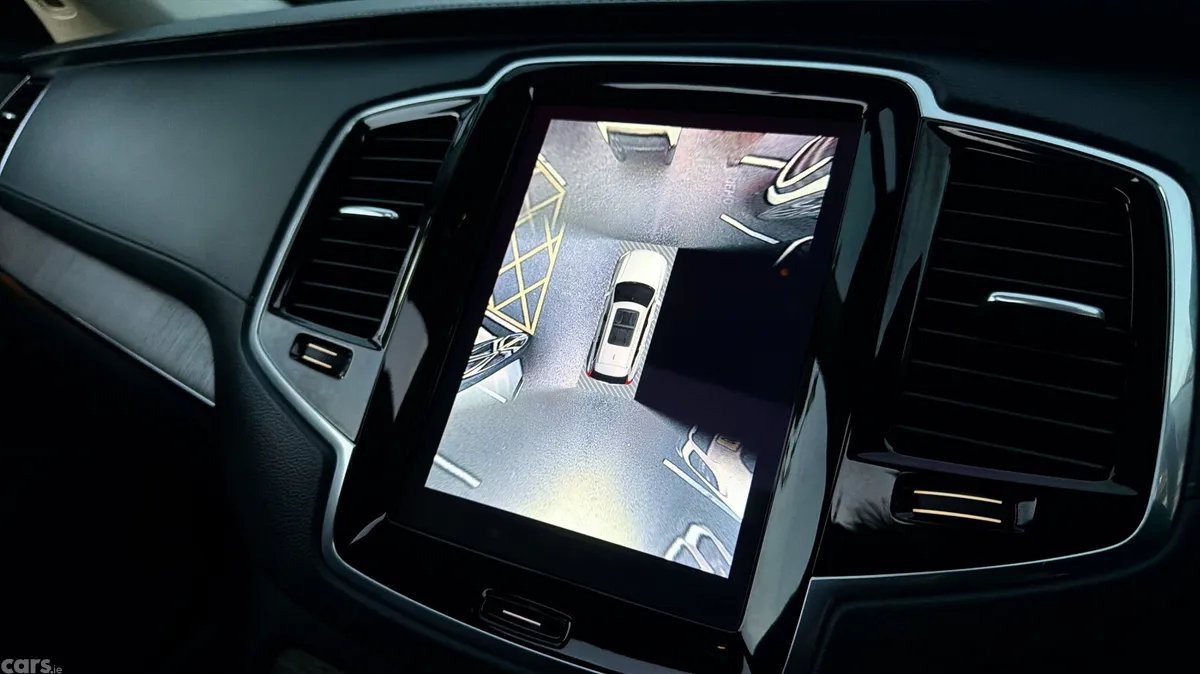 Volvo XC90 SUV, Petrol Plug-in Hybrid, 2023, Silver