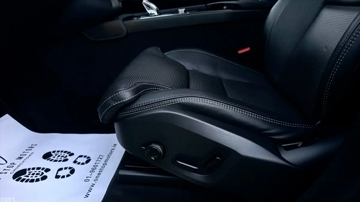 Volvo XC90 SUV, Petrol Plug-in Hybrid, 2023, Silver