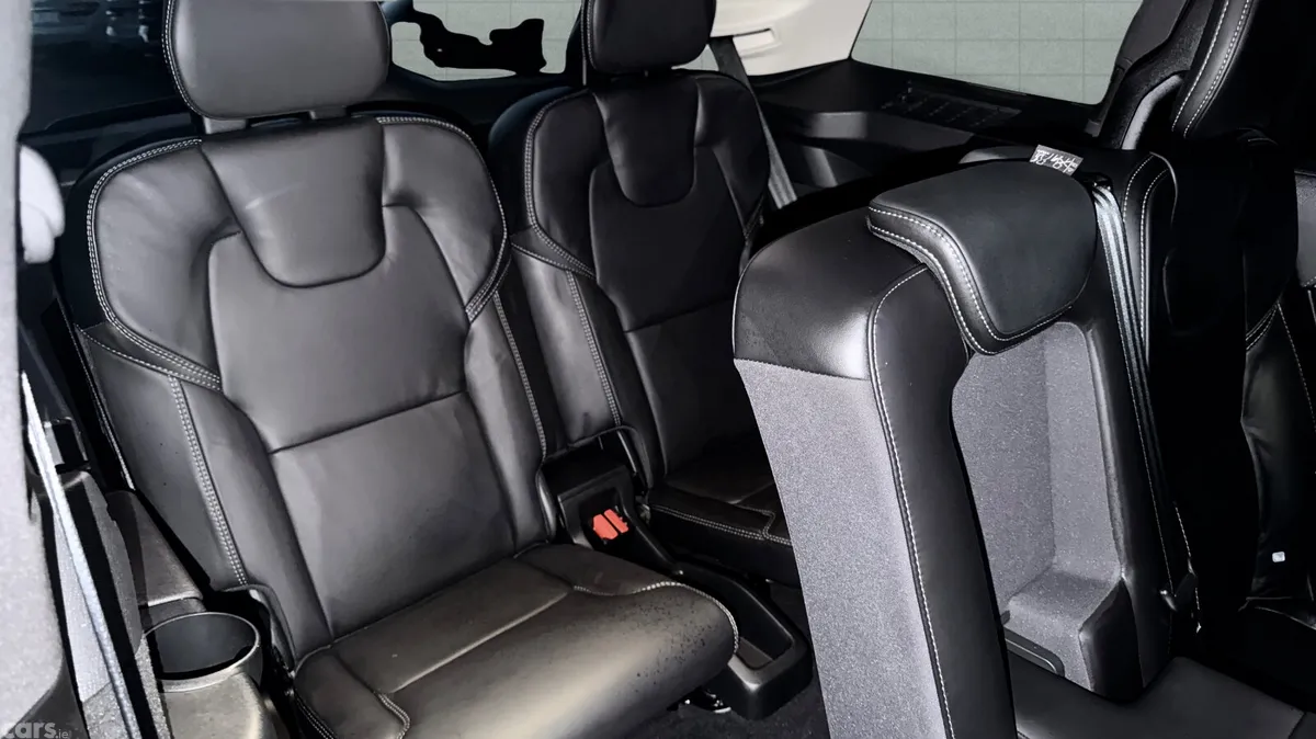 Volvo XC90 SUV, Petrol Plug-in Hybrid, 2023, Silver