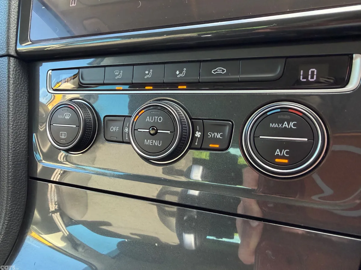 Volkswagen Golf Hatchback, Petrol, 2019, Gold
