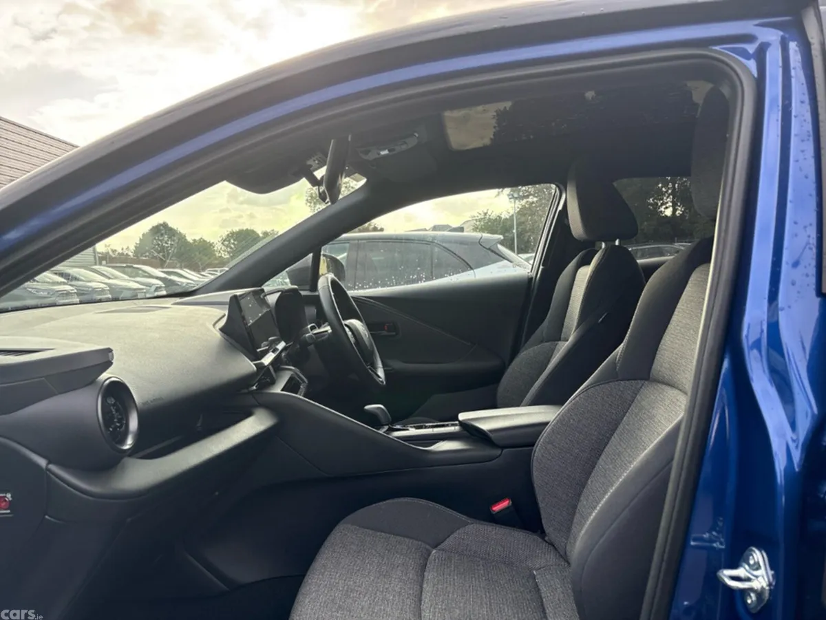 Toyota C-HR Hatchback, Petrol Hybrid, 2026, Blue