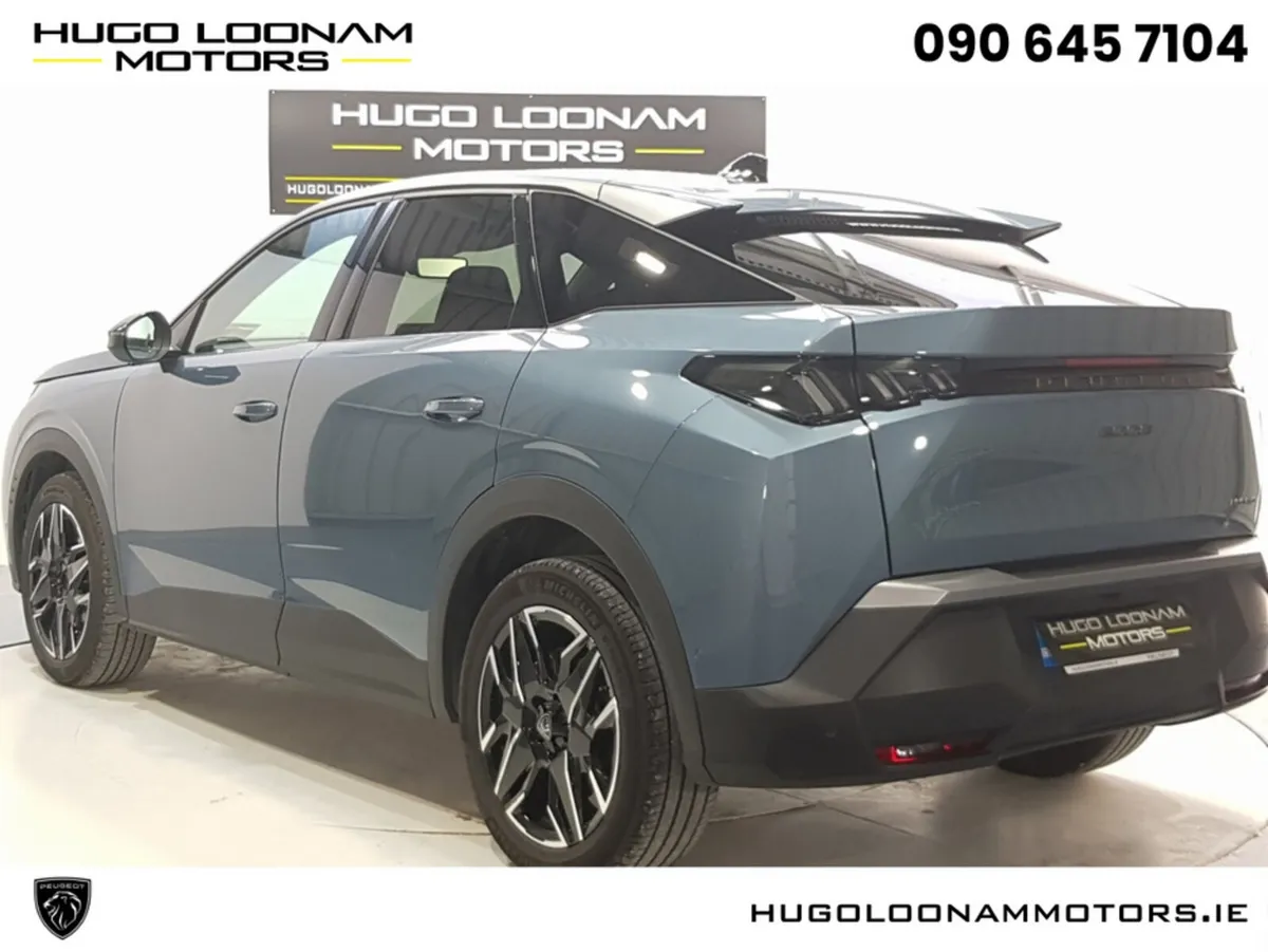 Peugeot 3008 MPV, Petrol, 2026, Blue
