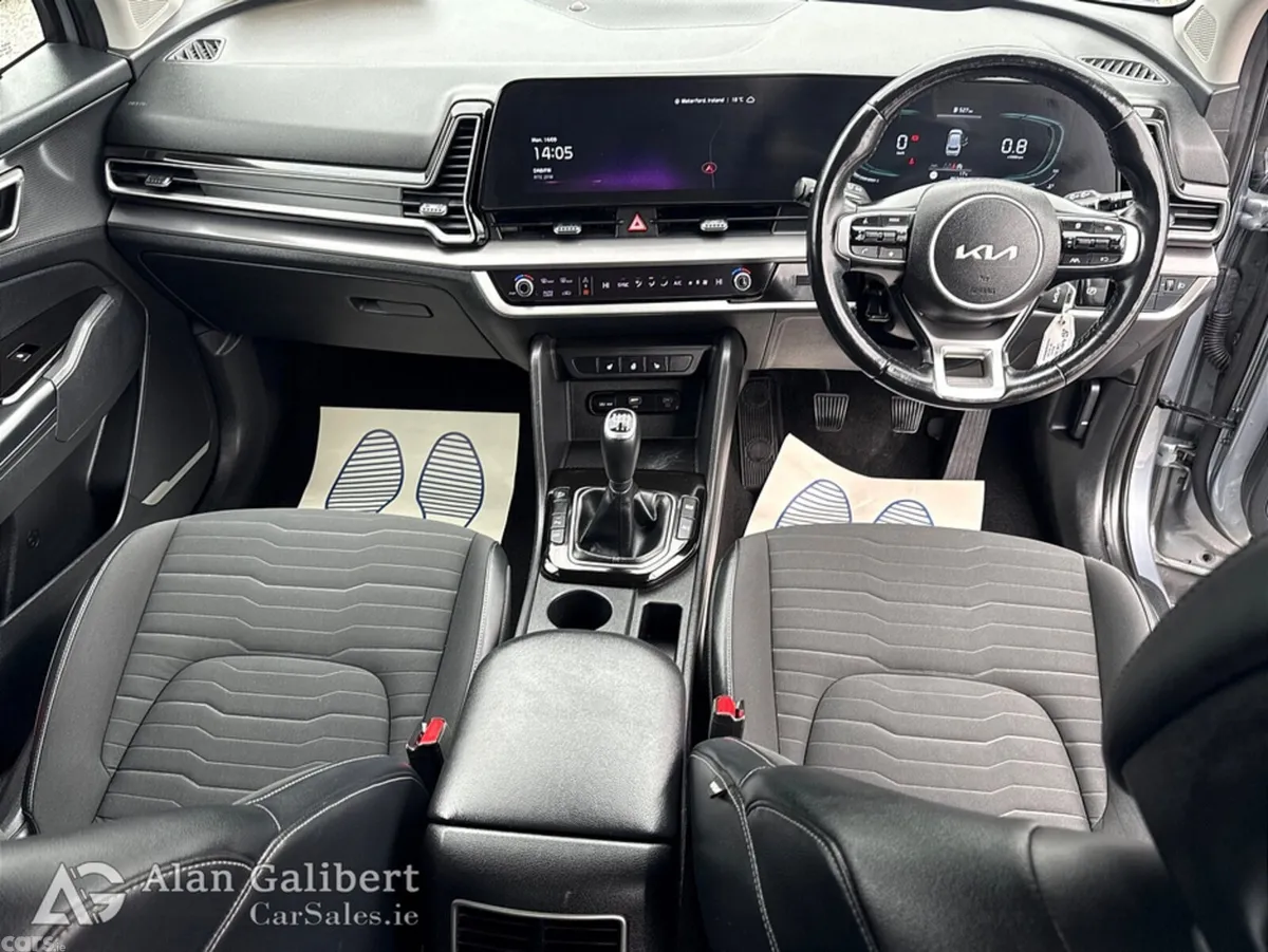 Kia Sportage MPV, Diesel, 2023, Grey