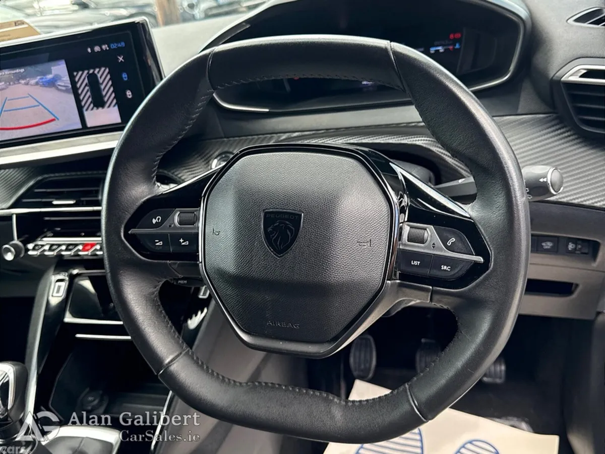 Peugeot 2008 MPV, Petrol, 2024, White