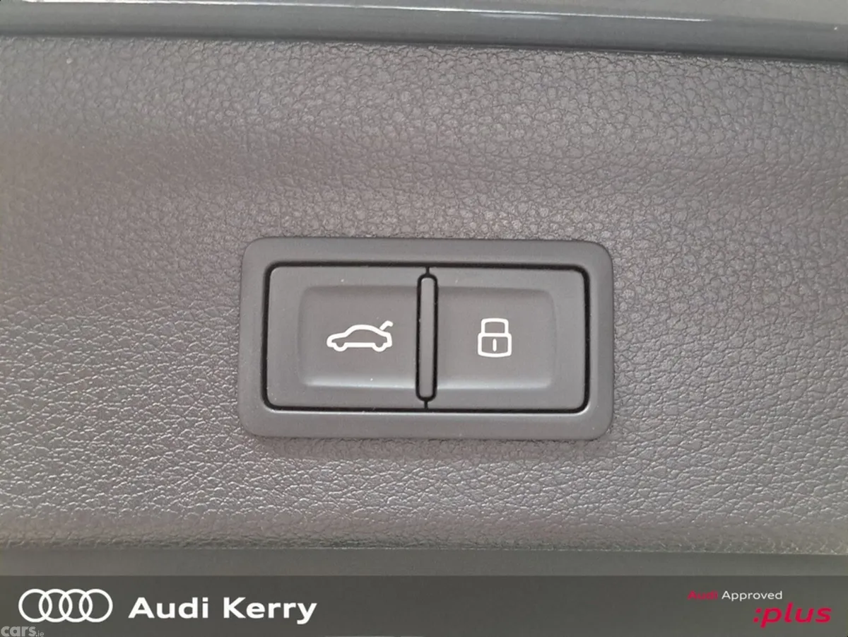 Audi Q3 SUV, Diesel, 2023, Grey
