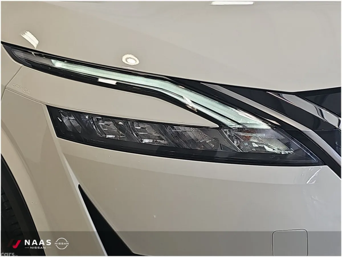 Nissan Qashqai MPV, Petrol, 2024, White