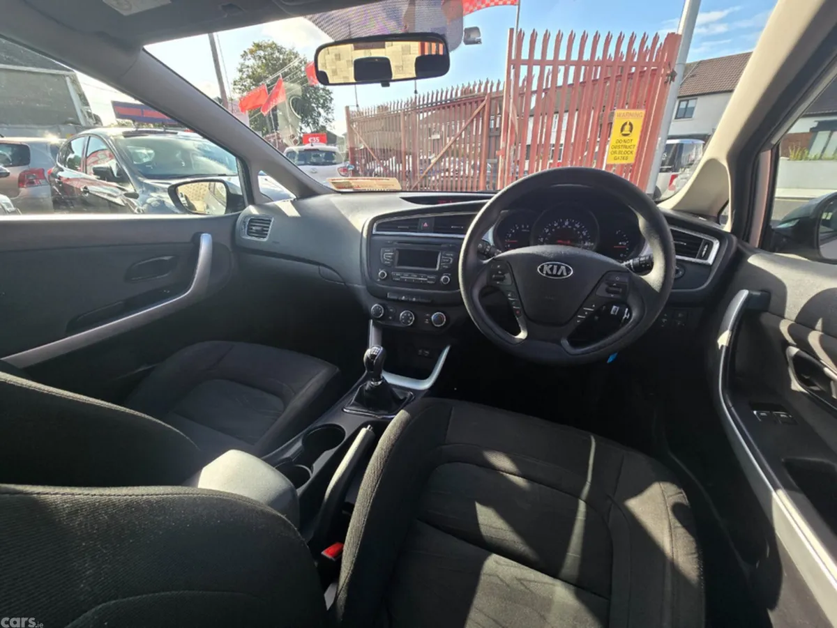 Kia Ceed Hatchback, Diesel, 2017, Silver