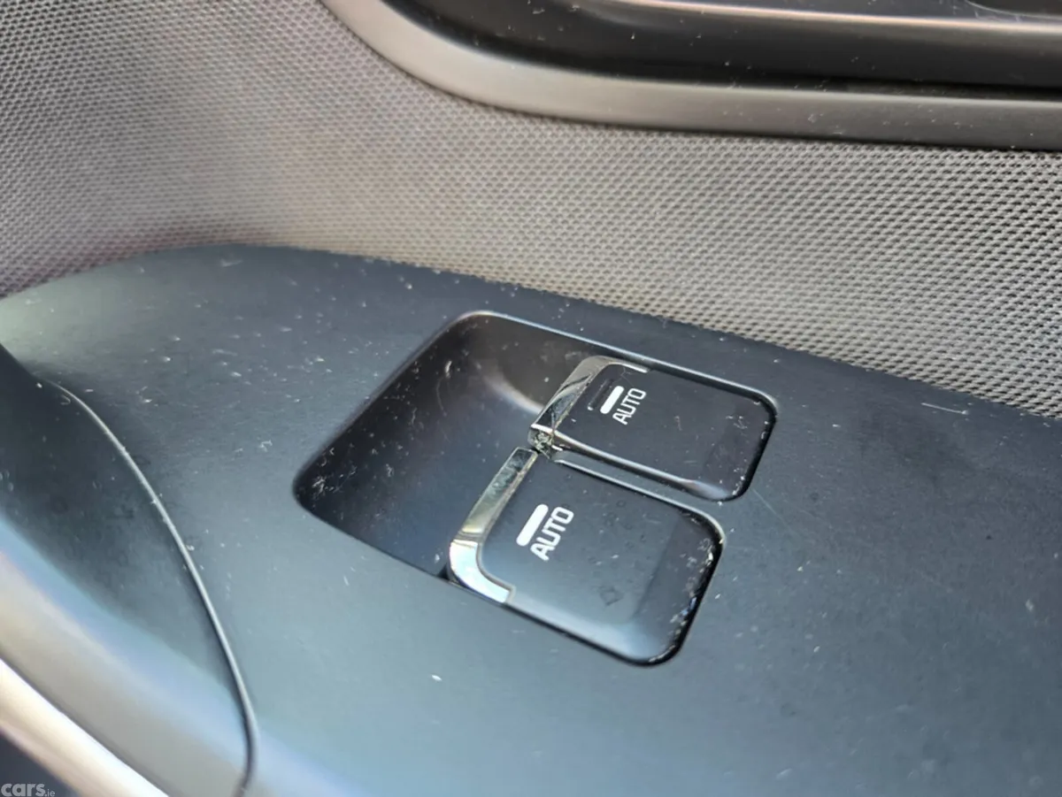 Kia Ceed Hatchback, Diesel, 2017, Silver