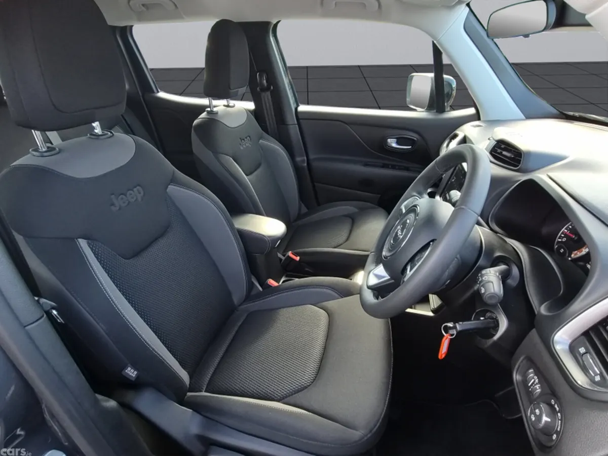Jeep Renegade SUV, Petrol Hybrid, 2024, Grey