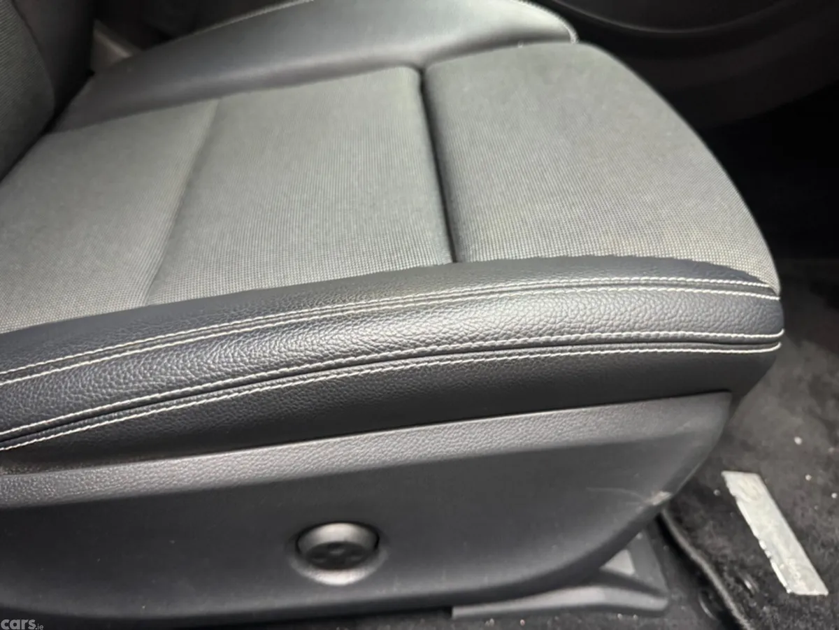 Mercedes-Benz A-Class Hatchback, Petrol, 2018, White