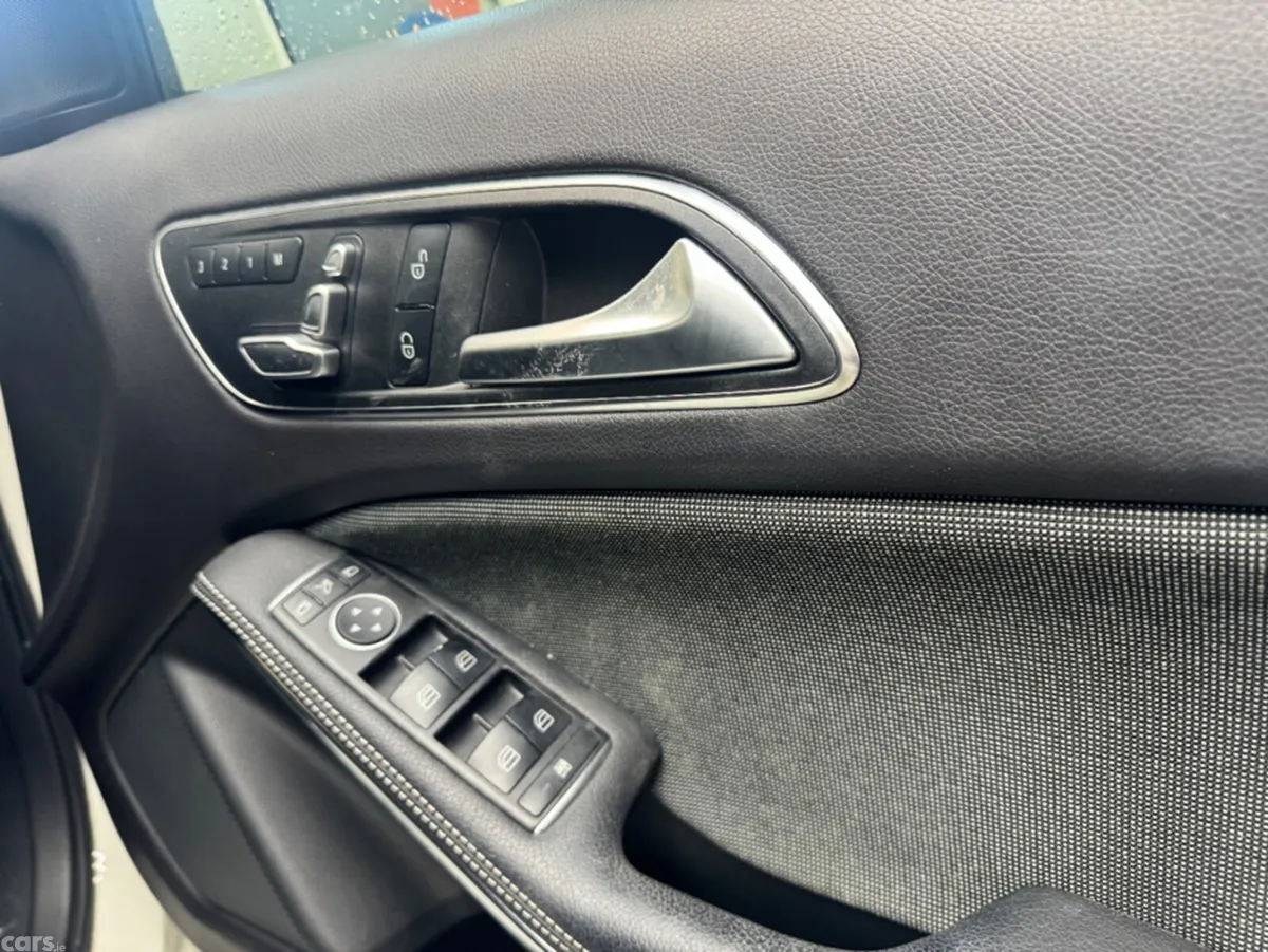 Mercedes-Benz A-Class Hatchback, Petrol, 2018, White