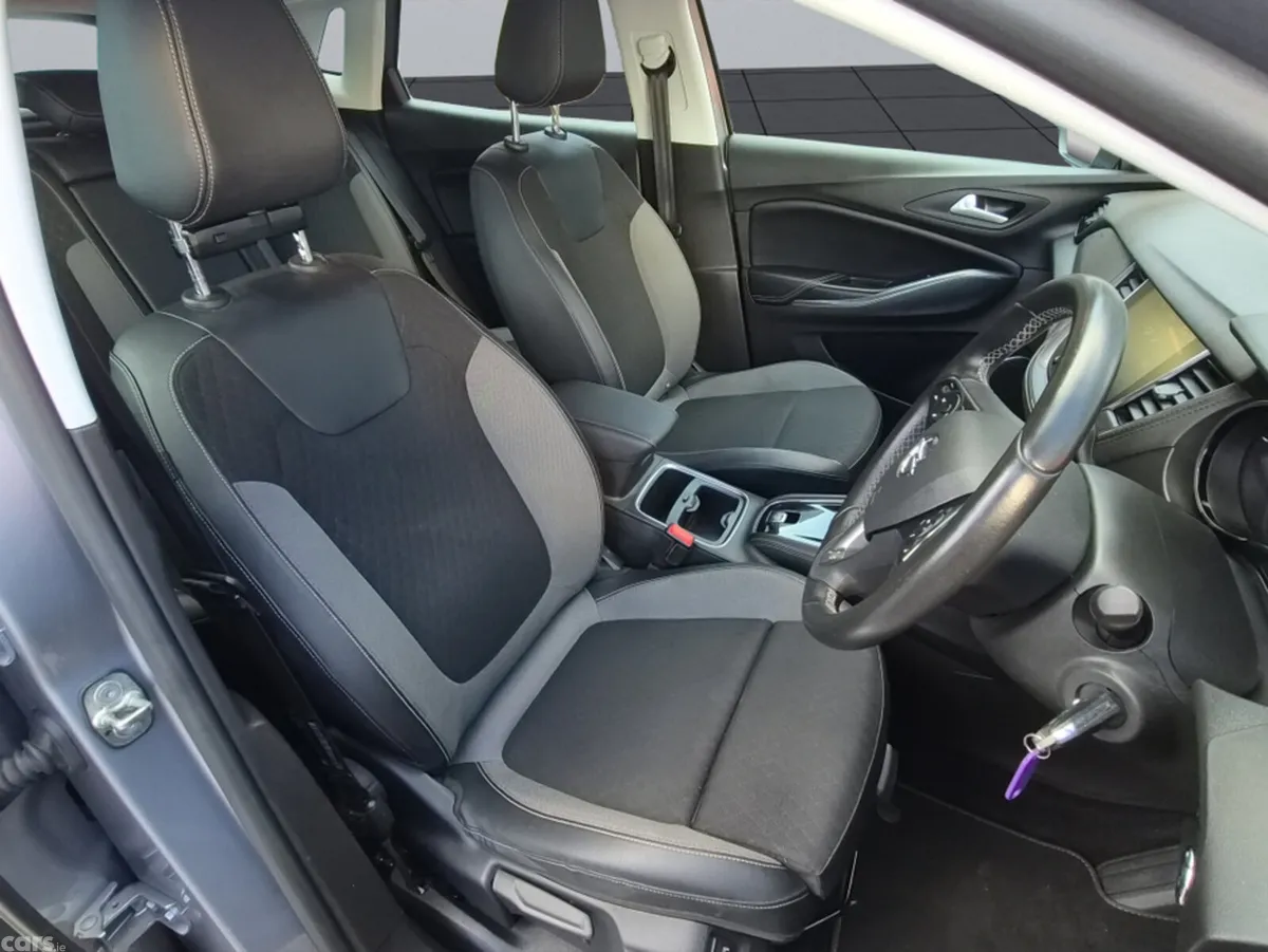 Opel Grandland X MPV, Diesel, 2019, Grey