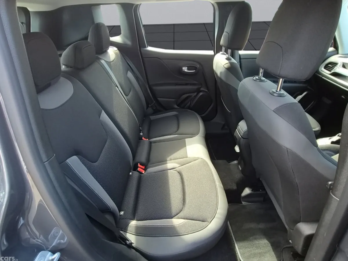 Jeep Renegade SUV, Petrol Hybrid, 2024, Grey