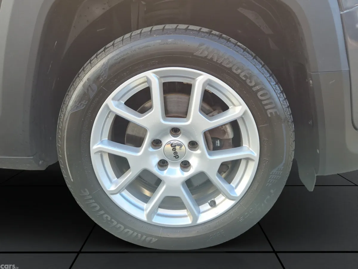 Jeep Renegade SUV, Petrol Hybrid, 2024, Grey