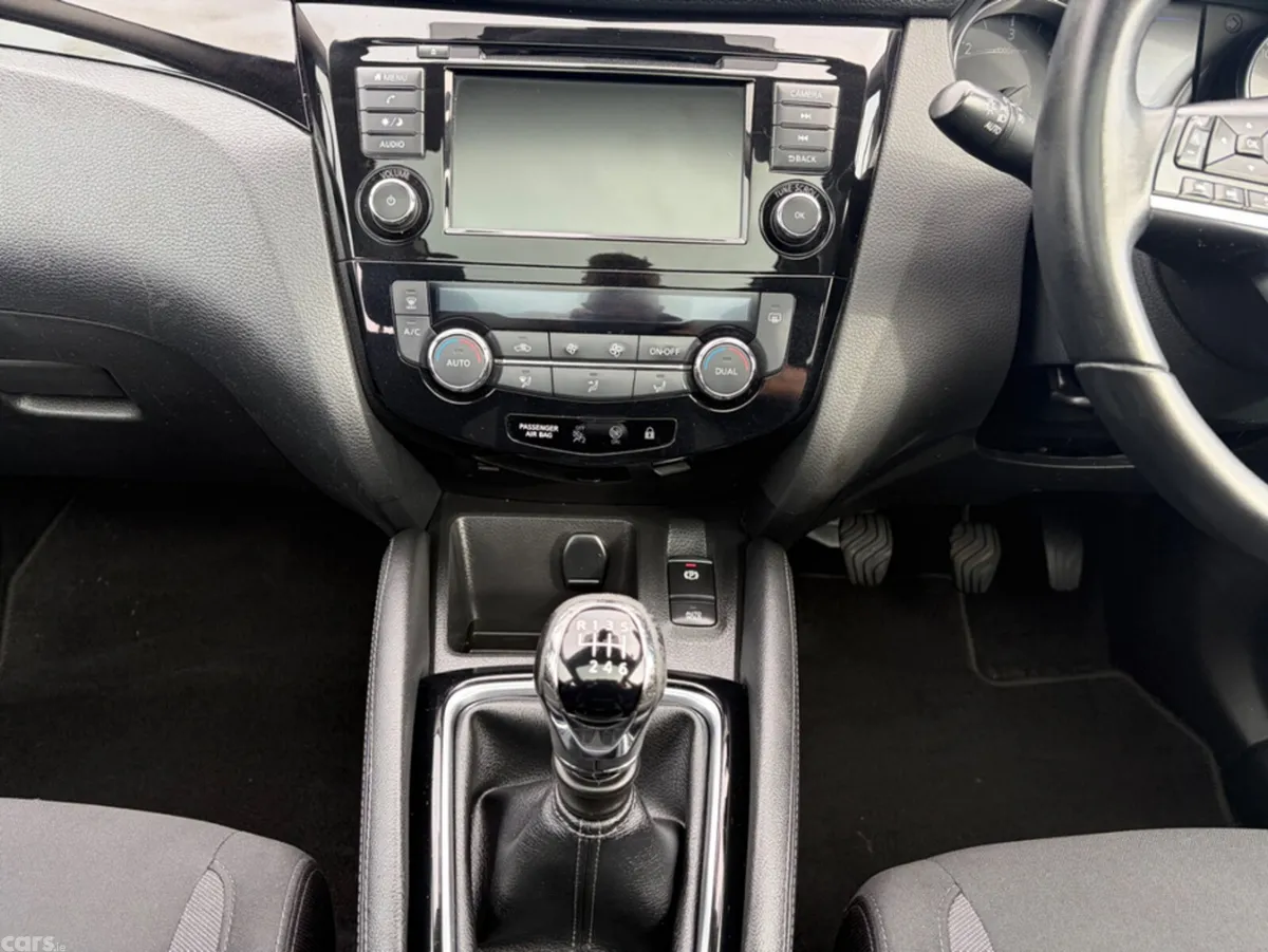 Nissan Qashqai MPV, Diesel, 2020, White