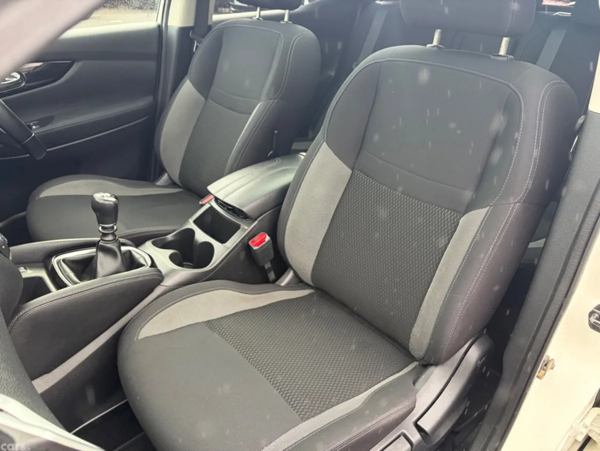 Nissan Qashqai MPV, Diesel, 2020, White