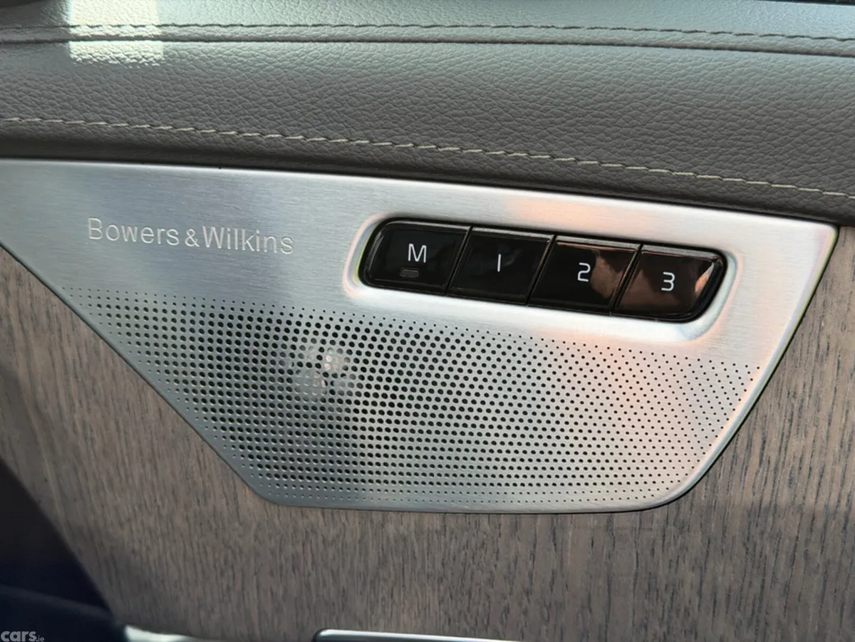 Volvo XC90 Estate, Petrol Plug-in Hybrid, 2023, Black